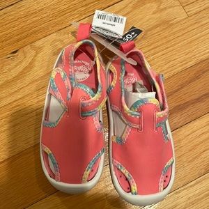 Brand new size 7 pink toddler girl water shoes from Osh Kosh b’gosh